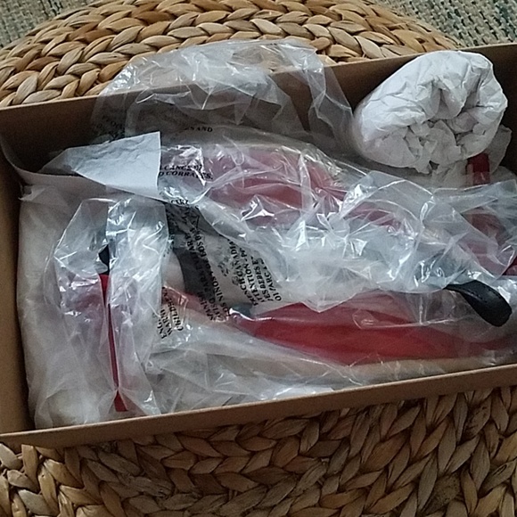 Joie red suede slingback. Purchased at full price - Picture 5 of 8